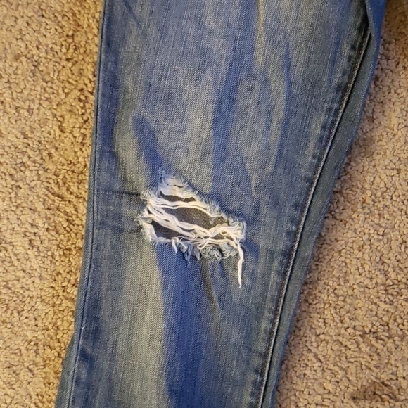 Articles of Society Distressed CroppedSkinny Jeans - Picture 2 of 8